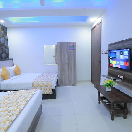 Oaks Inn Plaza Delhi Airport New Delhi Ngoại thất bức ảnh